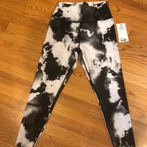 NWT - sage black and white leggings